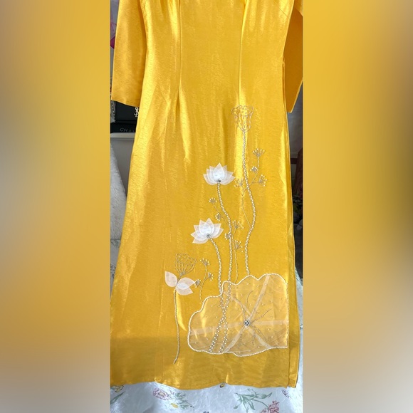 Ao dai lua van go, new Vietnamese traditional long dress top 4 l yellow vang - Picture 3 of 5